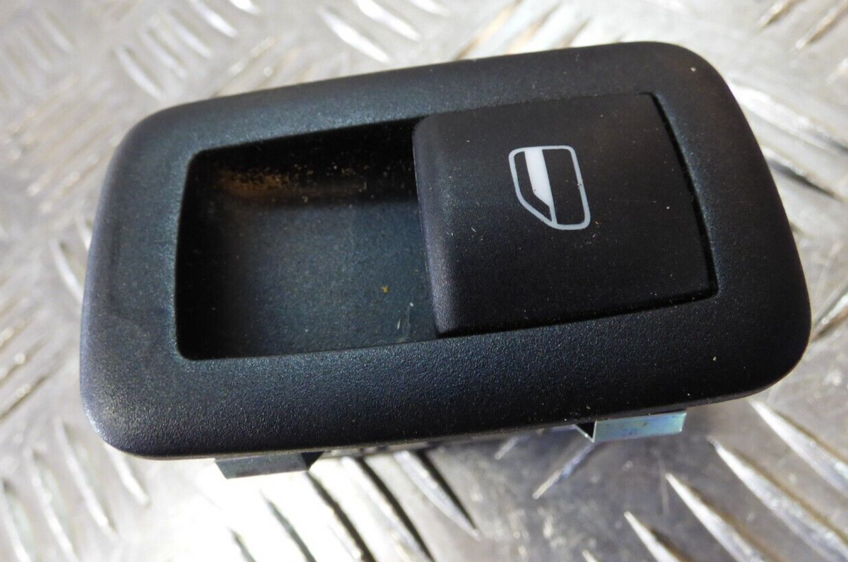 Jeep Cherokee KL 2015 Elektrischer Fensterheberschalter Hinten R = L ORIGINAL gebraucht - 68214156AA – Produktansicht 1