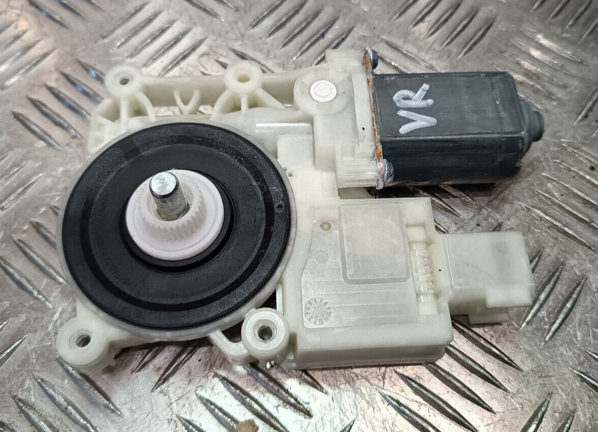 OPEL ASTRA K 1.0 TURBO 12V Original Fensterhebermotor -100 Vorne Rechts gebraucht - C86121 – Produktansicht 1