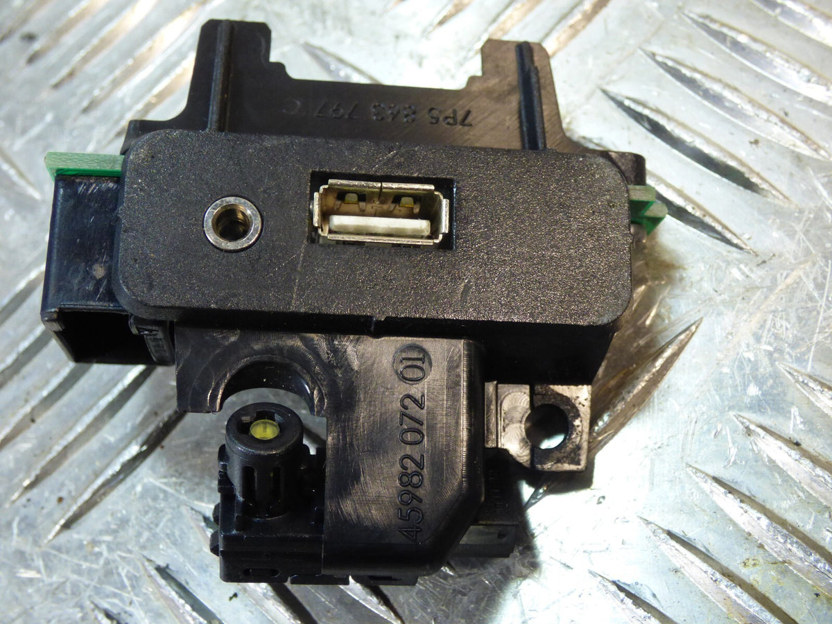 Porsche Cayenne 92A mit USB Steckdose 7P5947145 + 7PP035727B ORIGINAL gebraucht - Innenraumbeleuchtug – Produktansicht 1