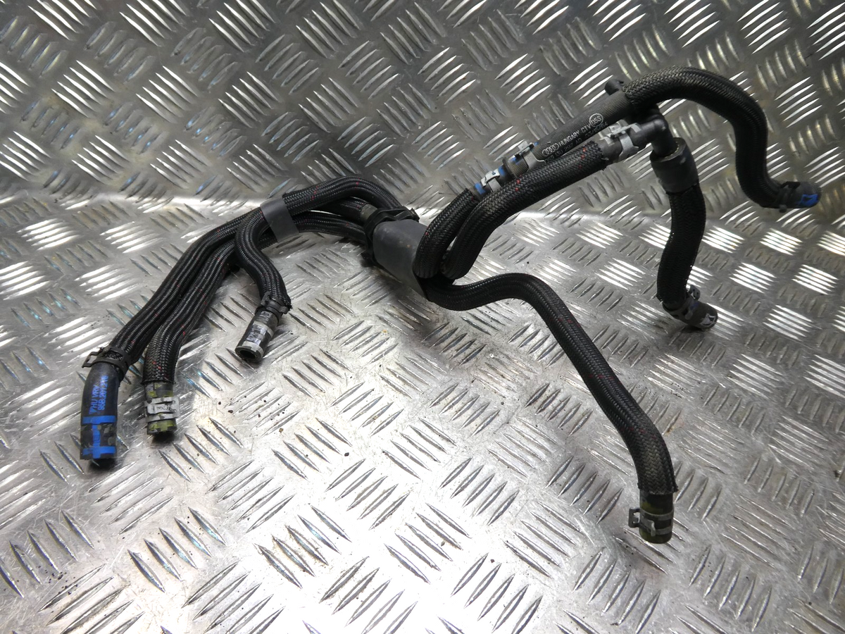 PORSCHE MACAN 3.0 TDI Kraftstoffschlauch 95B201216 ORIGINAL gebraucht - 059130297AD – Produktansicht 1