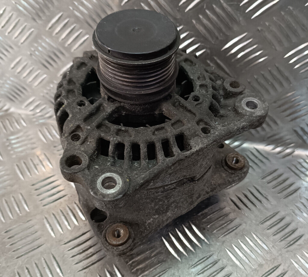 VW Transporter T5 1.9 TDI Generator Lichtmaschine 90A 0124325131 ORIGINAL gebraucht - 038903024D – Produktansicht 2