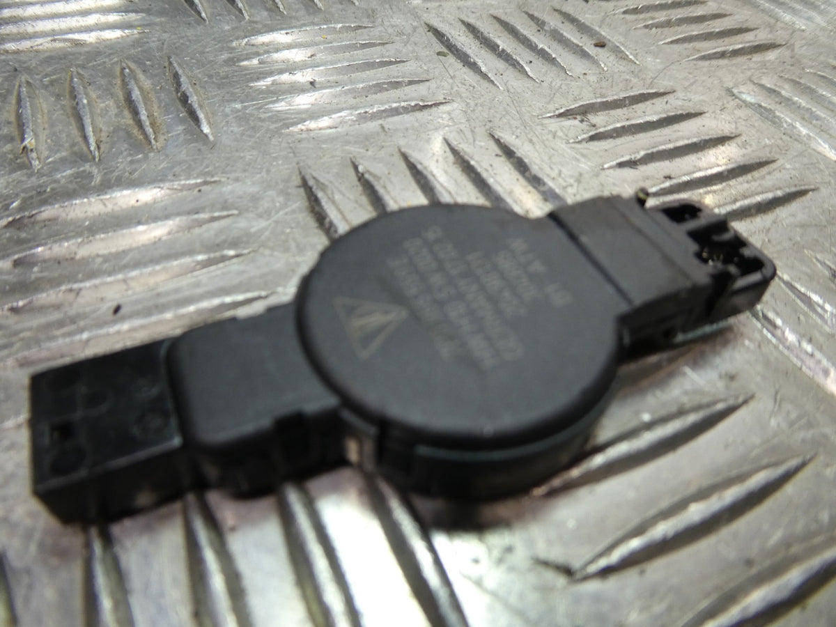 Porsche Macan 95B / Rain sensor 7P0955559E ORIGINAL gebraucht - Regensensor – Produktansicht 2