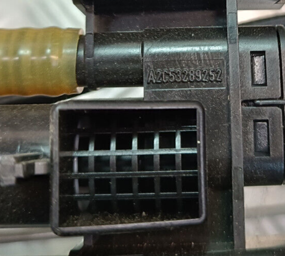 Porsche 970 Kraftstoffanzeige Tank Kraftstoff Schlauch A2C53289252 ORIGINAL gebraucht - Panamera – Produktansicht 2