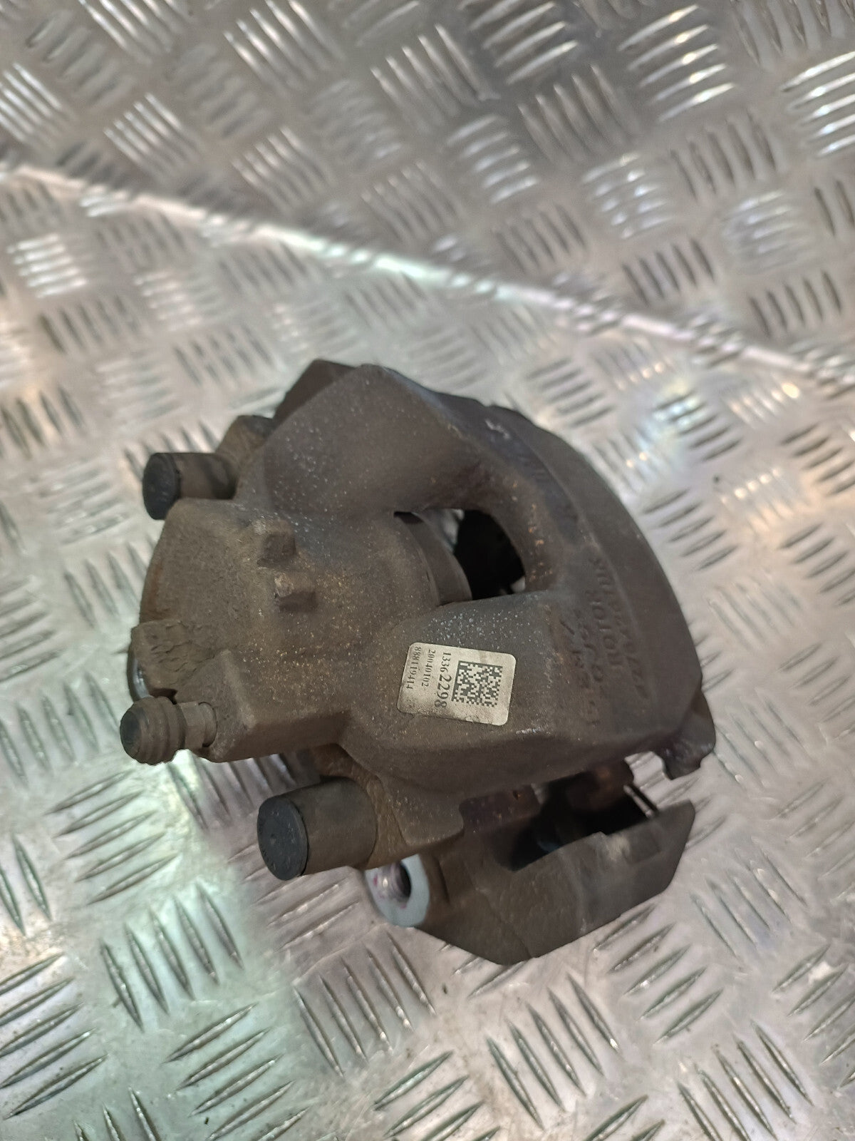 OPEL ASTRA K 1.4 Turbo Bremssattel Vorne Rechts GM ORIGINAL gebraucht - 13362298 – Produktansicht 1