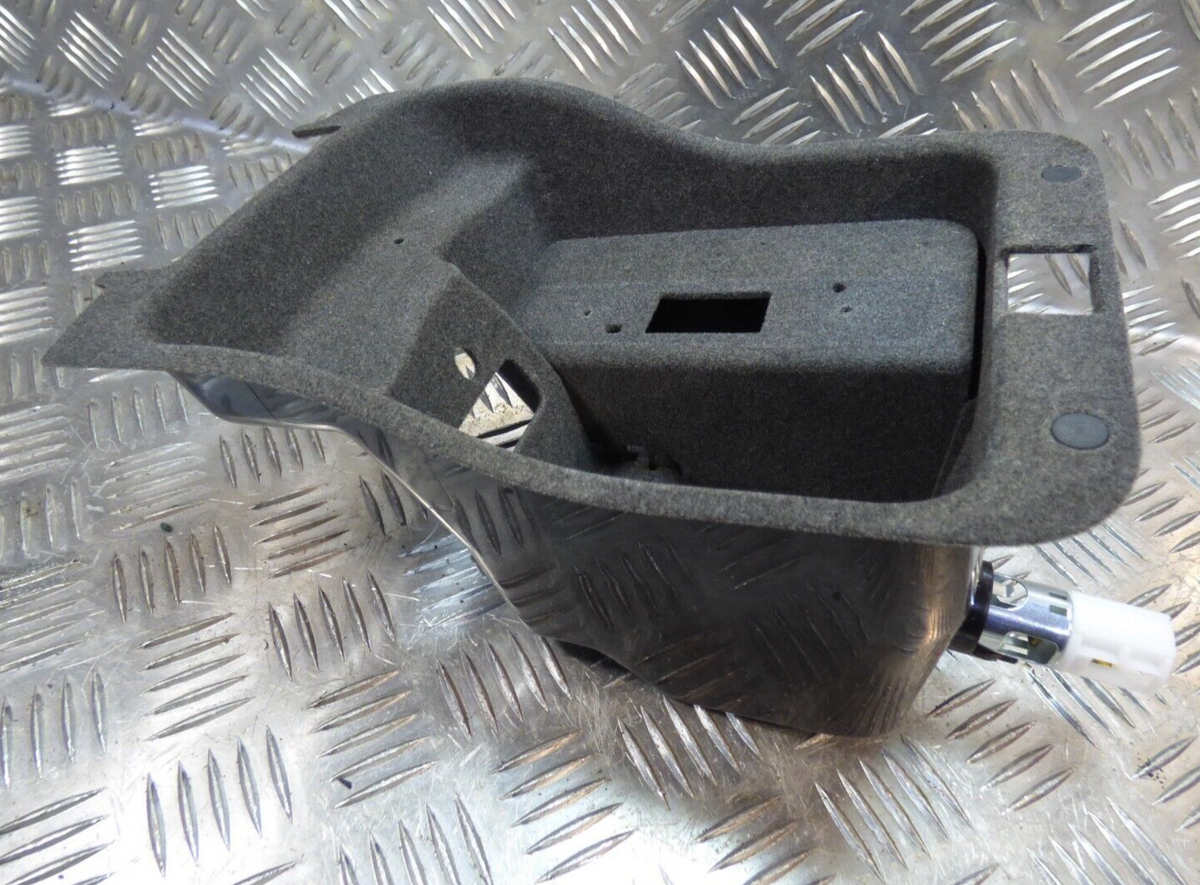 Porsche Cayenne 92A Einsatz Ablage Ablagekasten 7P5857232 ORIGINAL gebraucht - Mittelarmlehne – Produktansicht 2
