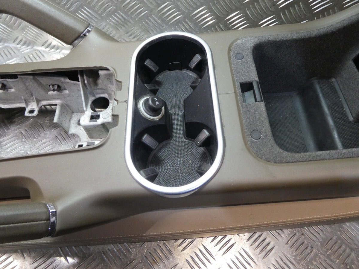 Porsche Cayenne 92A komplette Farbe: Tartufo ORIGINAL gebraucht - Armlehne – Produktansicht 7