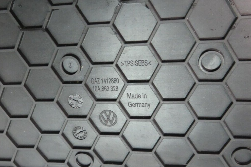 VW ID3 Pro Ablagematte Mittelkonsole 10A863328 ORIGINAL gebraucht - Volkswagen – Produktansicht 3