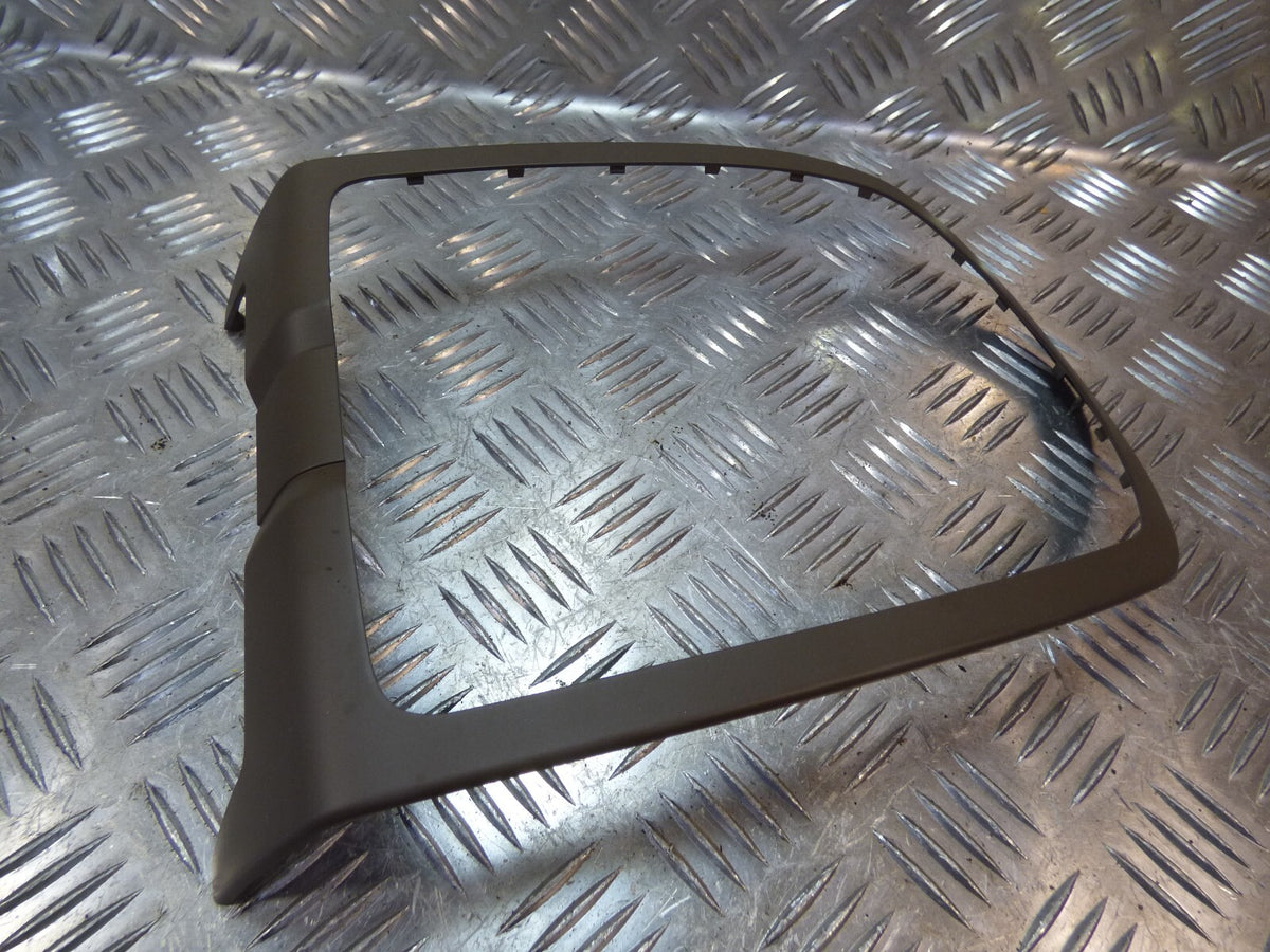 Porsche Cayenne S 92A Innenleuchte Schalter Braun Umbra 7PP919317 DE1 ORIGINAL gebraucht - Abdeckung – Produktansicht 1