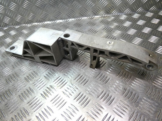 Porsche Panamera 970 Hilfsrahmenhalter Verstärkung Vorne Rechts ORIGINAL gebraucht - 97034111420 – Produktansicht 1