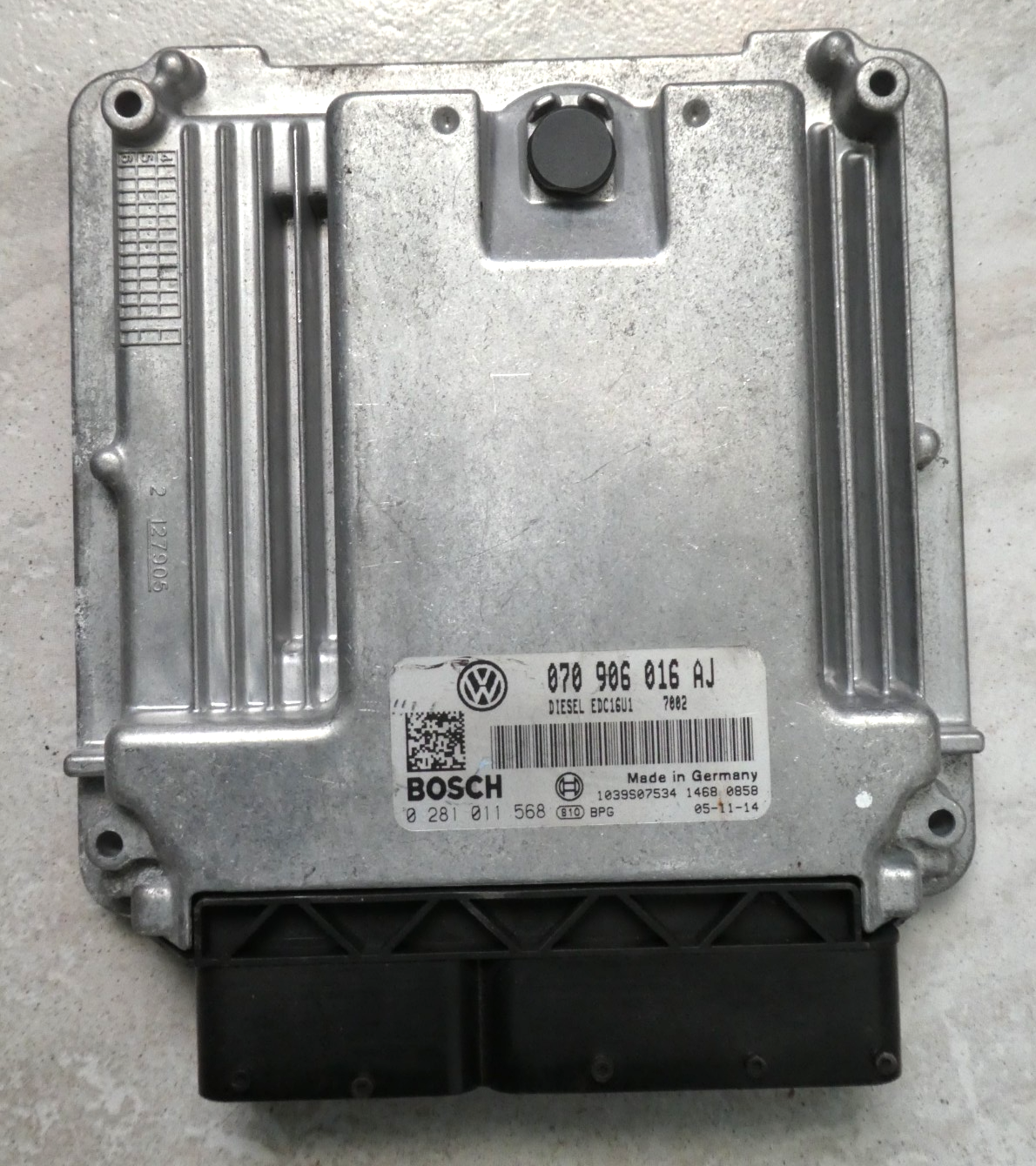 VW Transporter T5 MULTIVAN 2003-2016 Motorsteuergerät ECU 0281011568 ORIGINAL gebraucht - 070906016AJ – Produktansicht 1