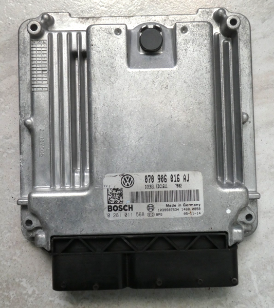 VW Transporter T5 MULTIVAN 2003-2016 Motorsteuergerät ECU 0281011568 ORIGINAL gebraucht - 070906016AJ – Produktansicht 1