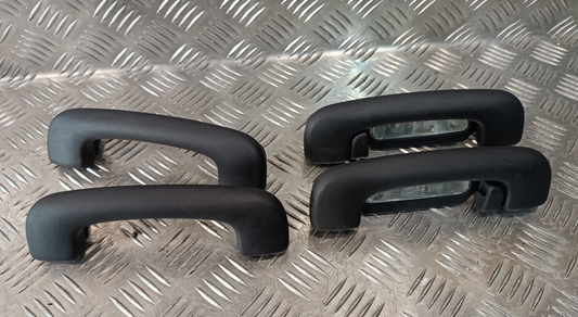 Jeep Grand WK2 Dachgriff Haltegriff Vorne Hinten Satz paket 1RV80TRMAB ORIGINAL gebraucht - Cherokee – Produktansicht 1