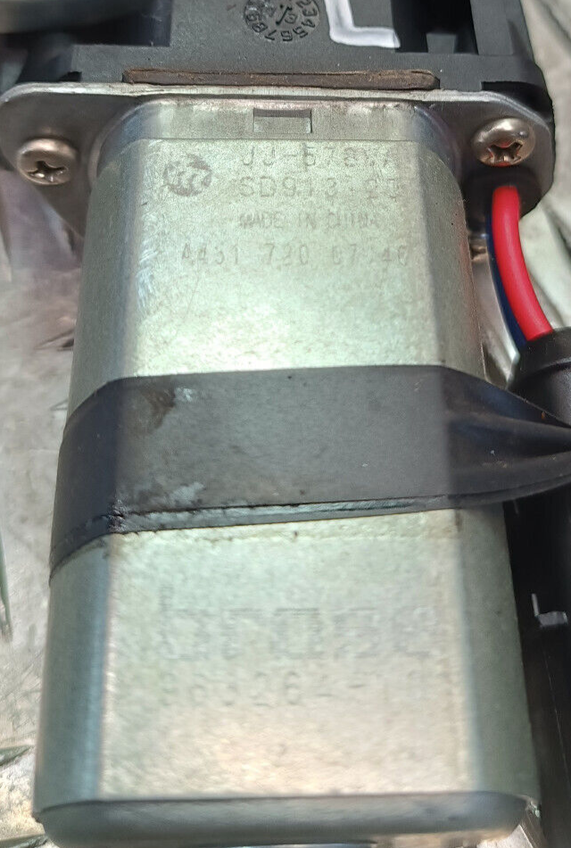 Smart ForTwo 451 Fensterhebermotor elektrischmotor Links 963264-10 ORIGINAL gebraucht - 96326410 – Produktansicht 3
