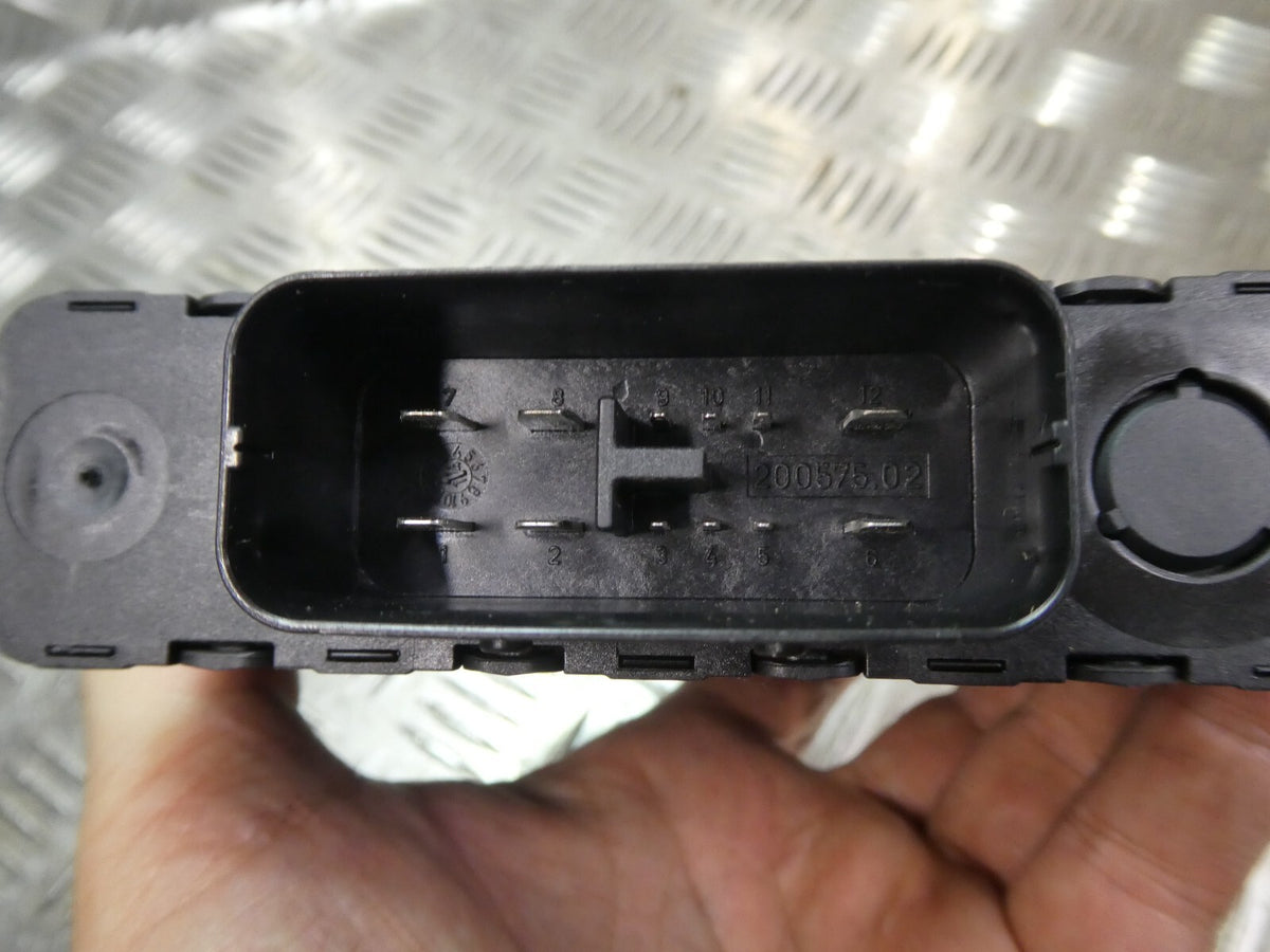 Porsche Macan 95B für Batterie Spannungssteuergerät 8K0959663 ORIGINAL gebraucht - Spannungswandler – Produktansicht 3