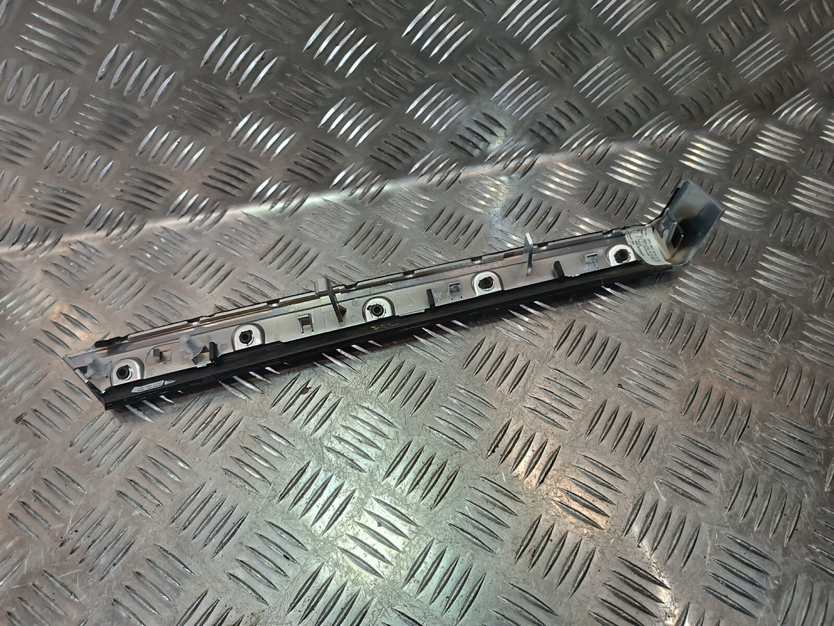 Porsche Cayenne S 92A Blende Leiste Türverkleidung 7P5867418B gebraucht - Original – Produktansicht 2