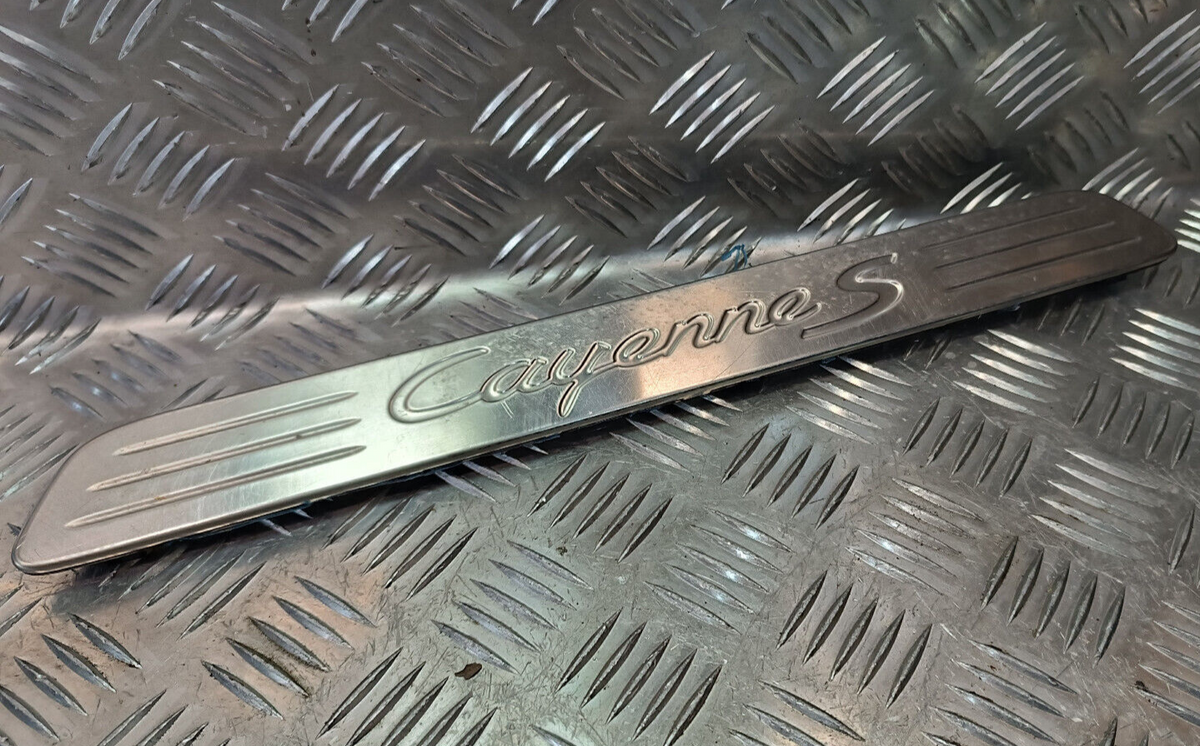 Porsche Cayenne S 92A vorne Blende Crhom 2389-0010 ORIGINAL gebraucht - Einstiegsleiste – Produktansicht 1