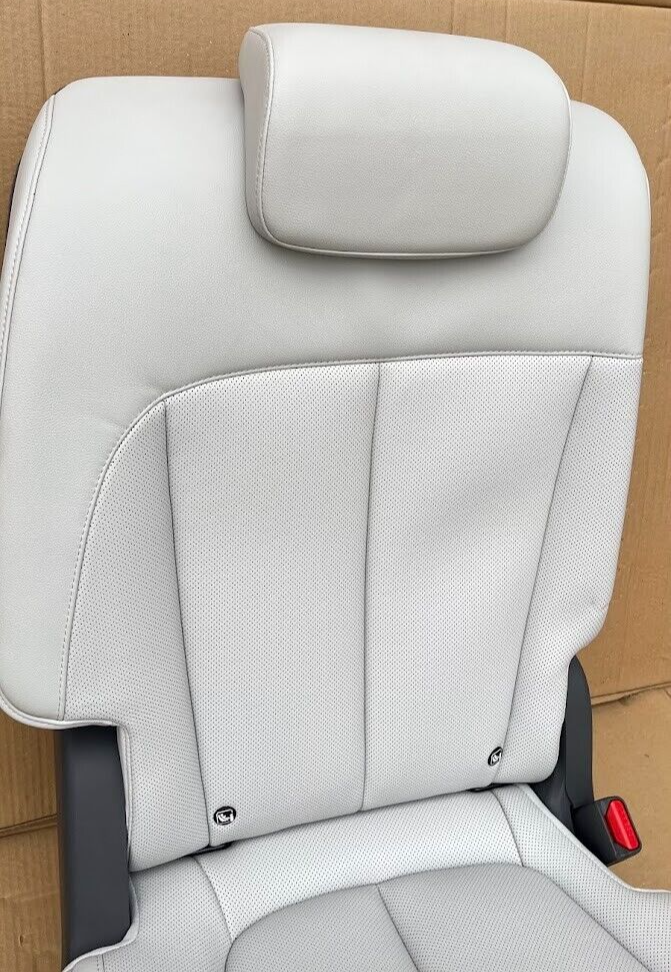 HYUNDAI IONIQ 5 Leder Sitze Hinten Recht Weiß Ausstattung wie NEU ORIGINAL gebraucht - reichhaltigste – Produktansicht 7