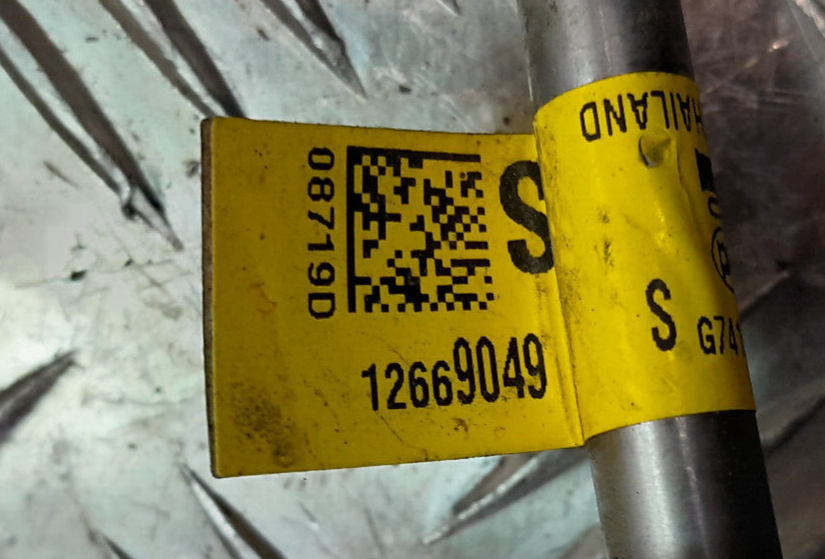OPEL ASTRA K 1.4 Turbo Kraftstoffeinspritz Rohr GM ORIGINAL gebraucht - 12669049 – Produktansicht 2