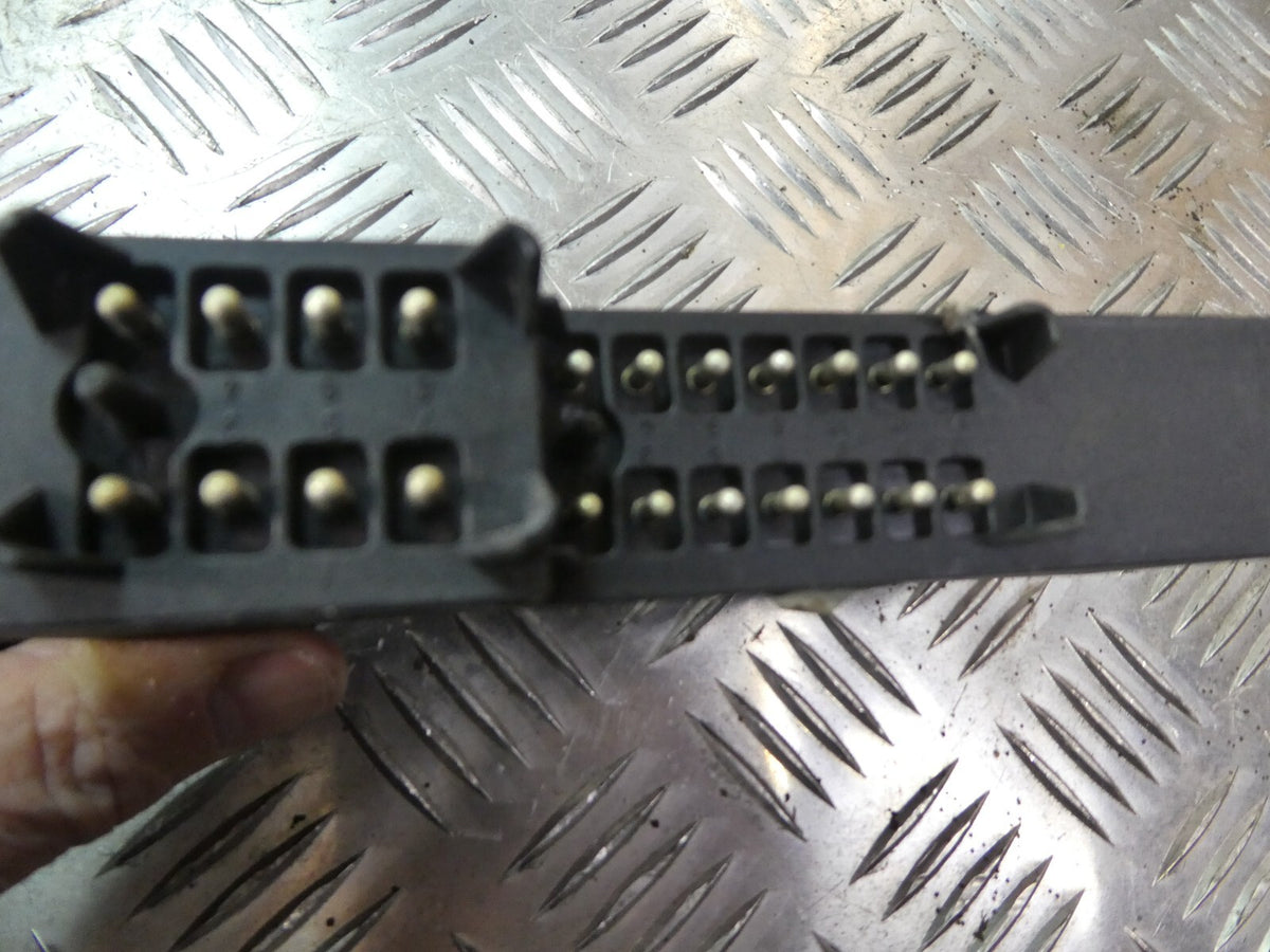Mercedes-Benz C126 W126 W124 W201 Alarmanlage Steuergerät EDW II ORIGINAL gebraucht - 126820826 – Produktansicht 3