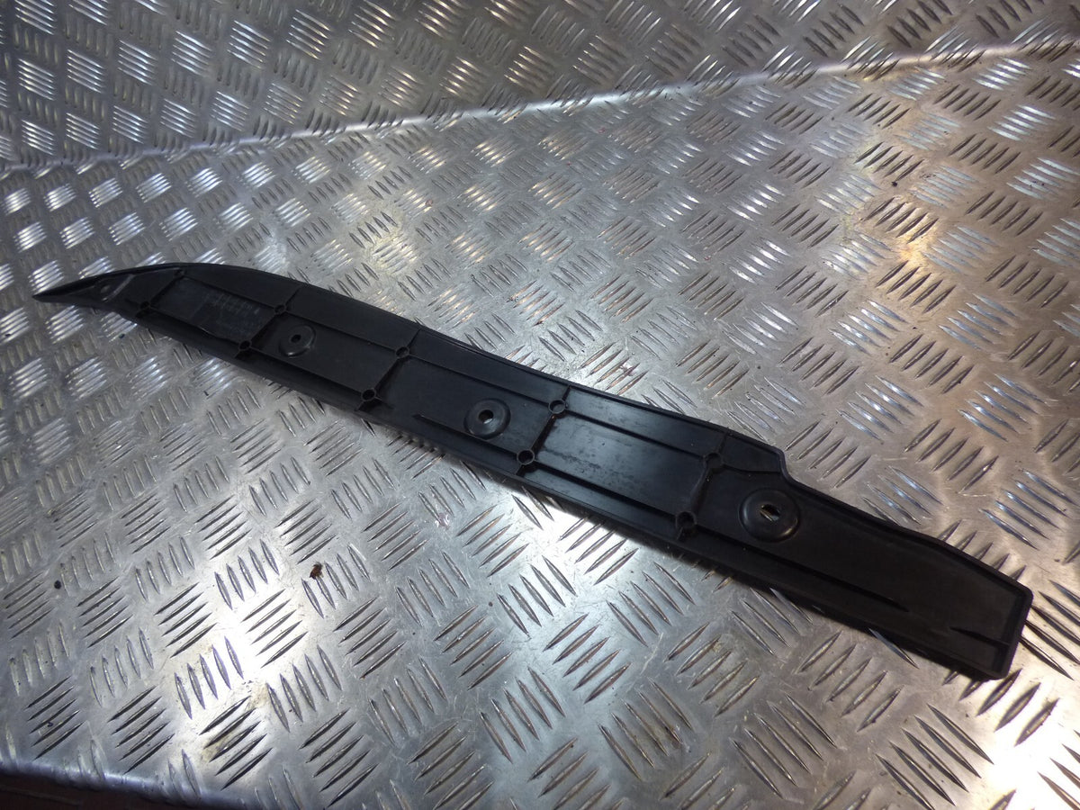 Porsche Cayenne 92A Kunststoff Kotflügel vorne Links Schwarz 7P5854777 ORIGINAL gebraucht - Abdeckung – Produktansicht 2