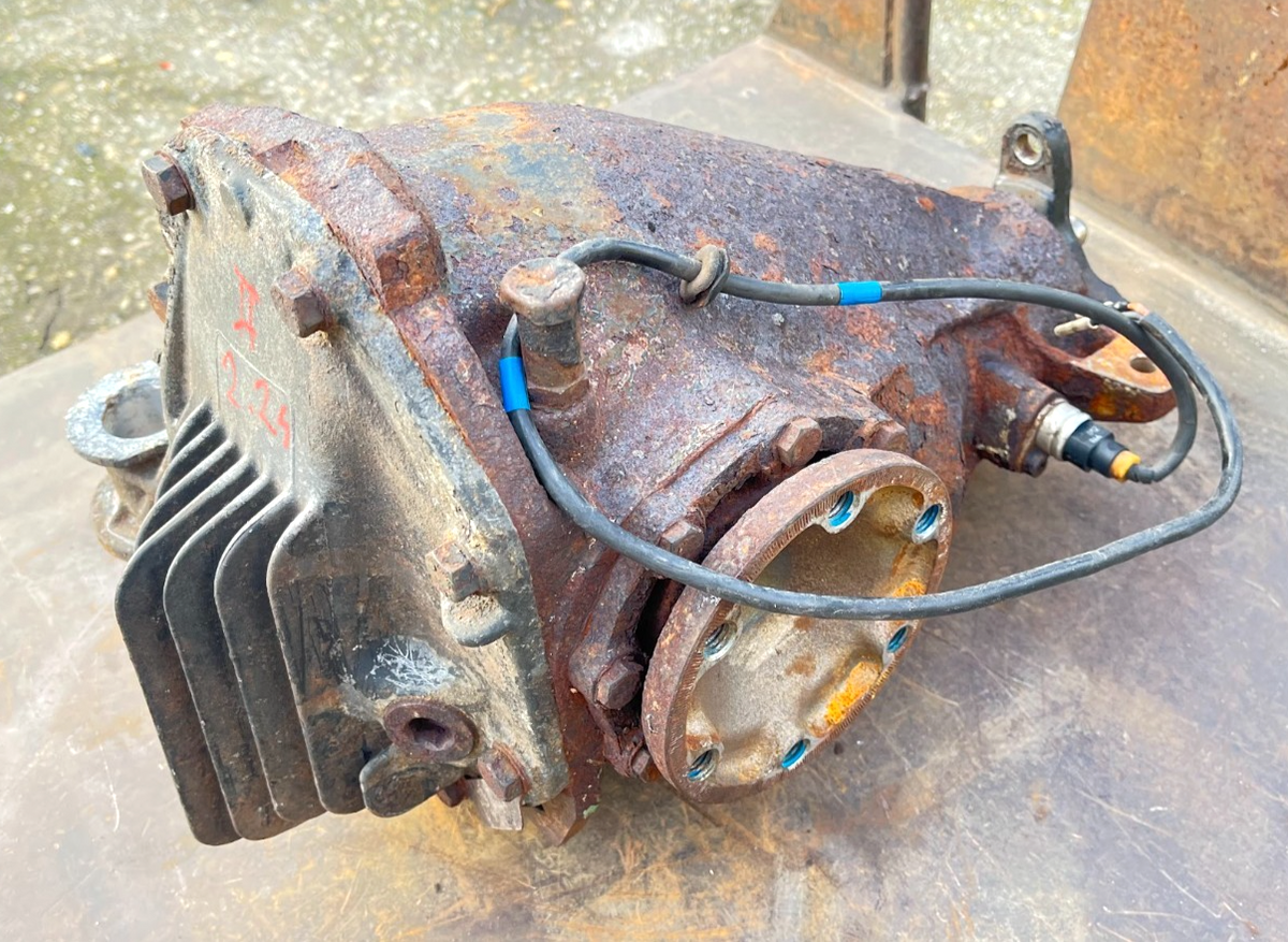 Mercedes-Benz C126 W126 500 SEC SEL Differential Ausgleichsgetriebe Hinterachse – Produktansicht 4