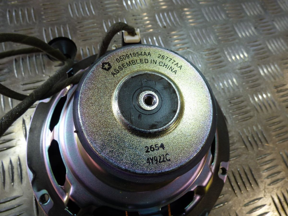 Jeep Cherokee KL 2015 Lautsprecher Speaker ORIGINAL gebraucht - 05091954AA – Produktansicht 3