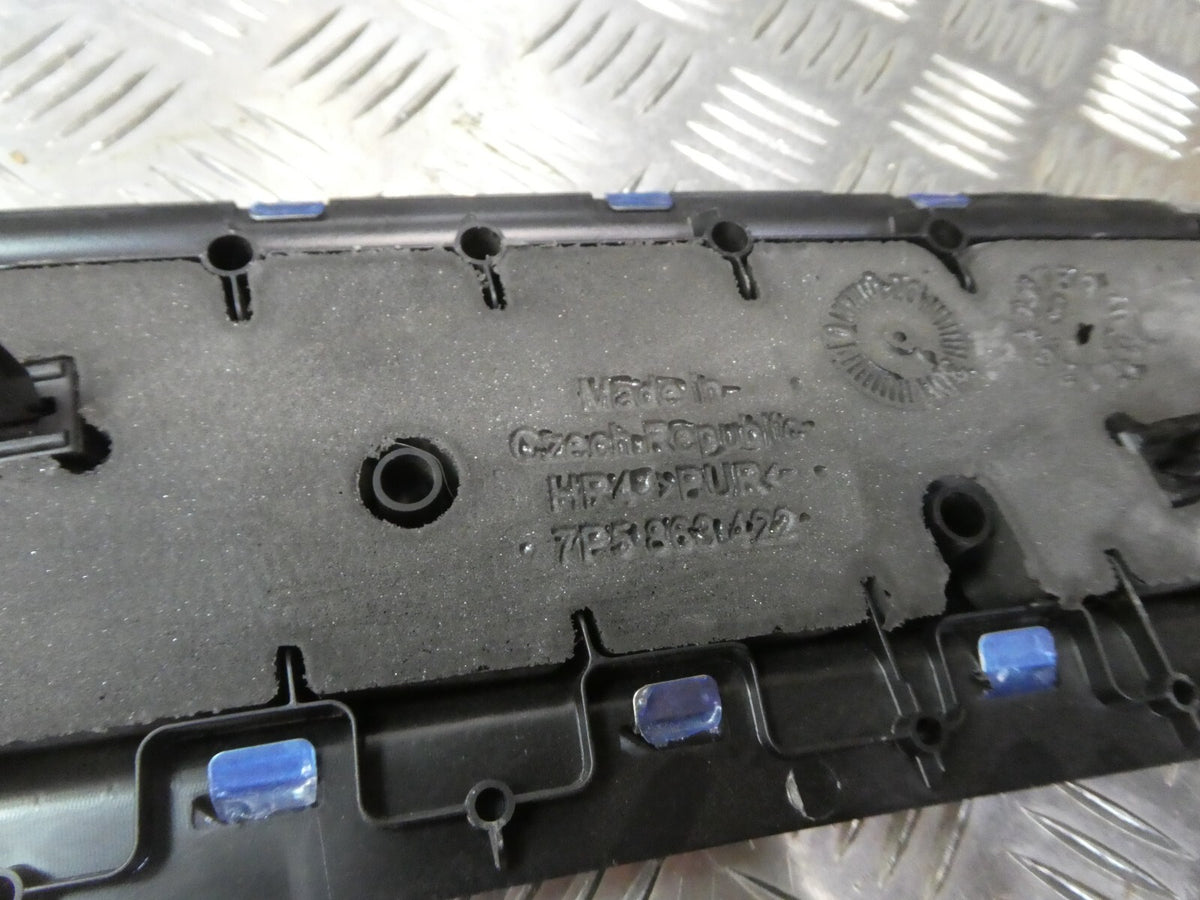 Porsche Cayenne 92A Ladekannte hinten 7P0863459F 7P5863909 7P5863422 ORIGINAL gebraucht - Verkleidung – Produktansicht 6