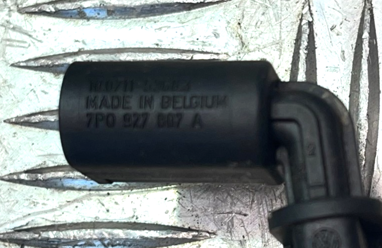 Orig Porsche Cayenne 92A ABS Sensor Drehratensensor 7P0927807A ORIGINAL gebraucht - Raddrehzahlsensor – Produktansicht 2