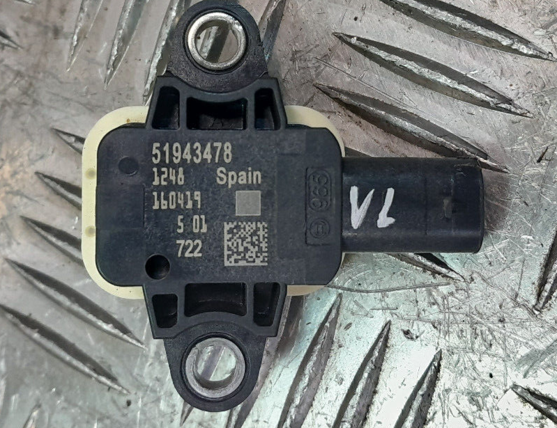 Jeep Renegade 1.6 Mjet Crashsensor Drucksensor Vorne Links ORIGINAL gebraucht - 51943478 – Produktansicht 3