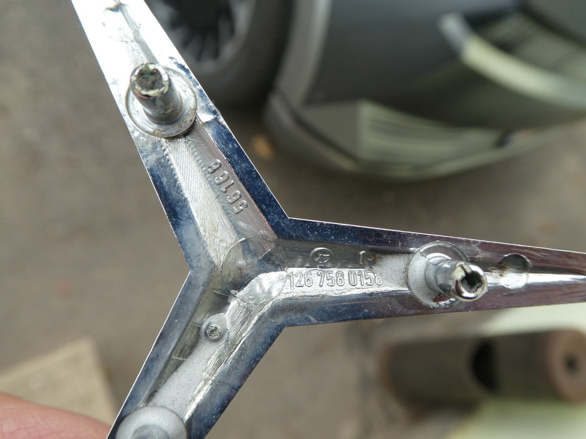 Mercedes-Benz C126 SEC Coupe Stern Kofferraumdeckel ORIGINAL gebraucht - 1267580158 – Produktansicht 5
