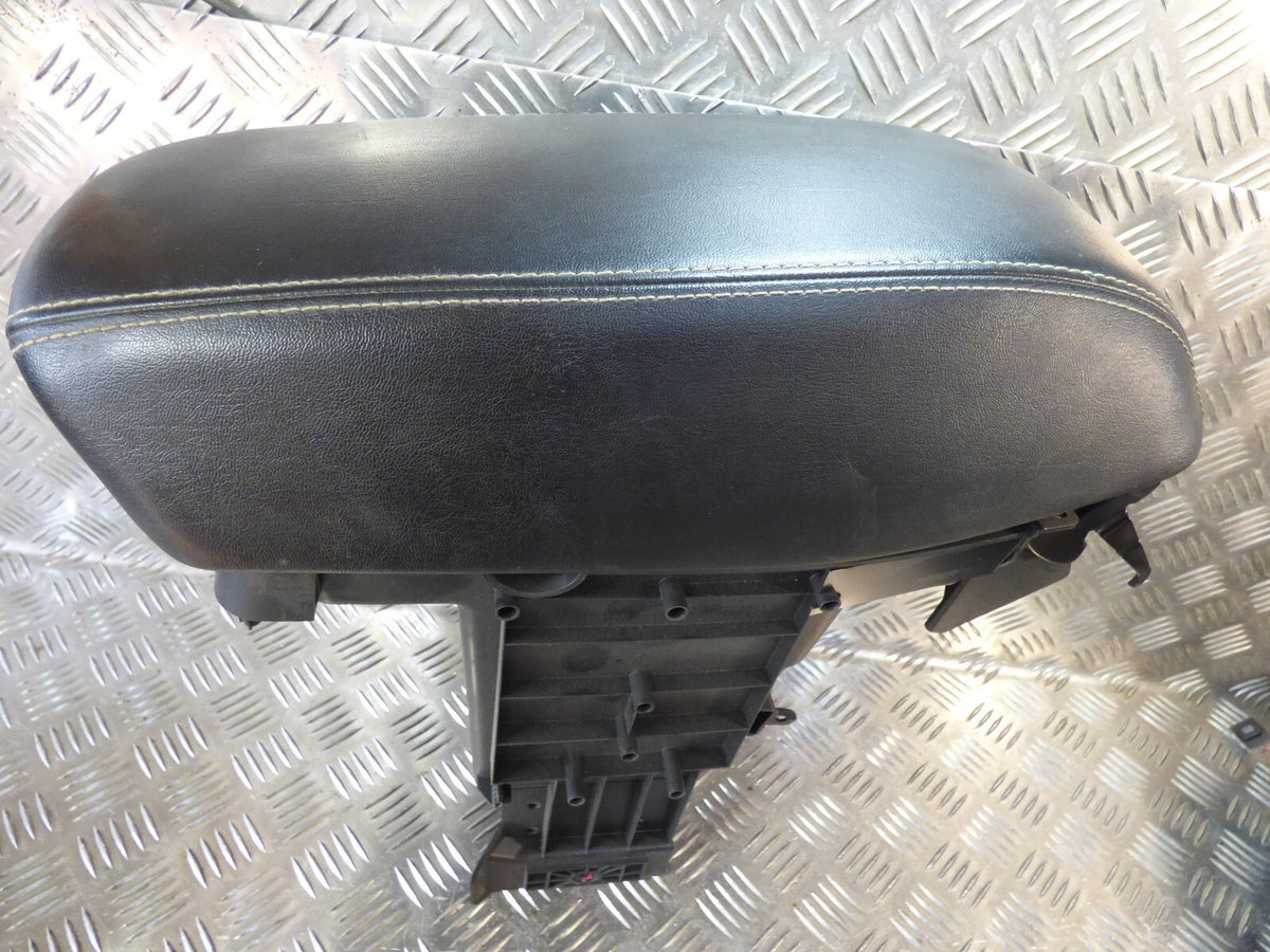 Jeep KL 2015 Leder Armlehne 1WZ46TRMAE _ 1WZ46DX9AA ORIGINAL gebraucht - Cherokee – Produktansicht 7