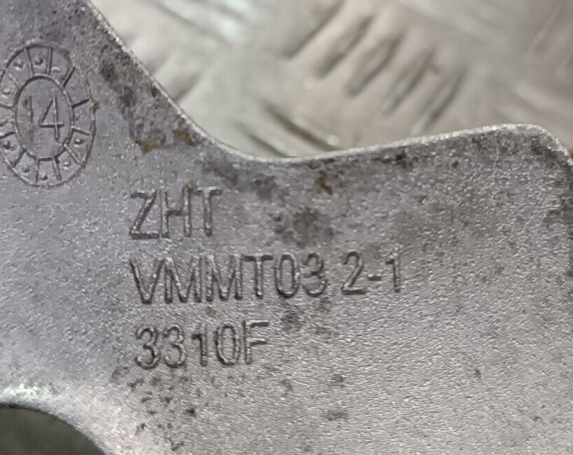 Jeep Grand WK2 3.0 CRD Halter ZHT VMMT0321 3310F ORIGINAL gebraucht - Cherokee – Produktansicht 3