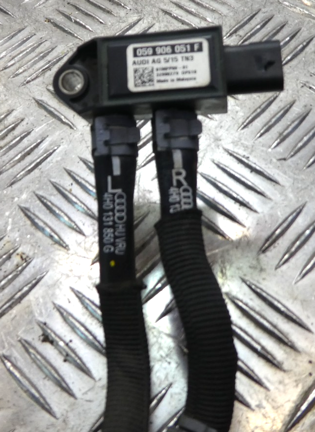 Original PORSCHE MACAN 3.0 TDI DPF Drucksensor gebraucht - 059906051F – Produktansicht 2