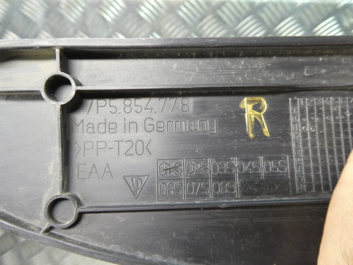 Porsche Cayenne 92A Kunststoff Kotflügel Vorne Rechts 7P5854778 ORIGINAL gebraucht - Abdeckung – Produktansicht 3