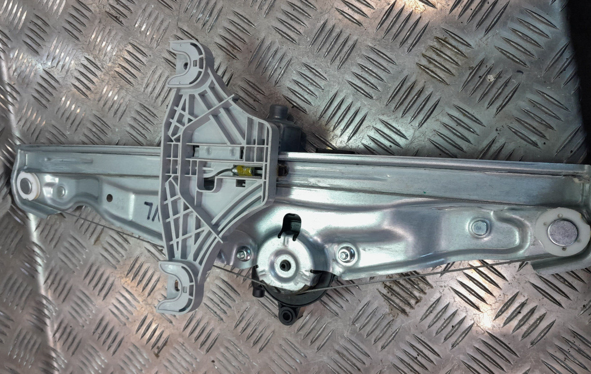 HYUNDAI IONIQ 5 elektrisch mit Motor Vorne 82450-GI010 82401GI01 ORIGINAL gebraucht - Fensterheber – Produktansicht 2