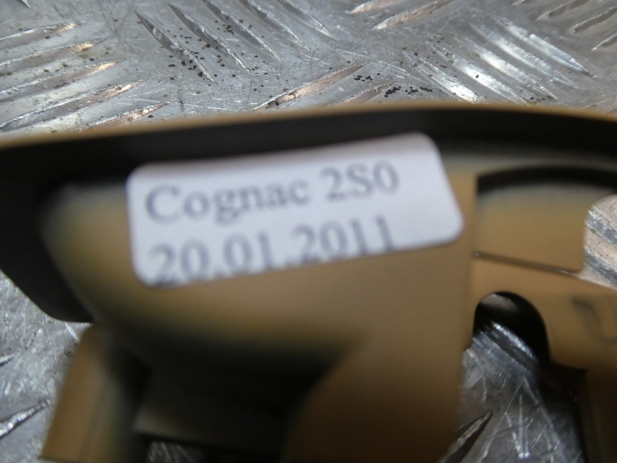 Porsche Cayenne 958 92A Schalter Verkleidung 7P5919163 Cognac ORIGINAL gebraucht - Parkbremse – Produktansicht 3