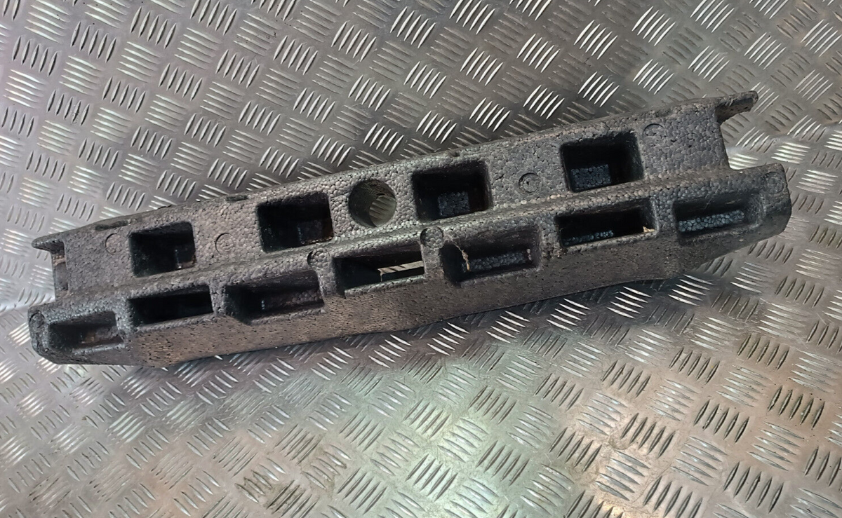 Porsche Cayenne S 92A Schaumteil Dämmung 7P5807550 ORIGINAL gebraucht - Absorber – Produktansicht 2