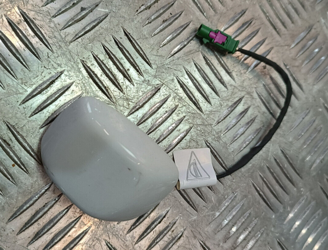 Porsche Cayenne S 92A Radio Navi GPS Antenne Antennenverstärker ORIGINAL gebraucht - 7PP035507F – Produktansicht 1