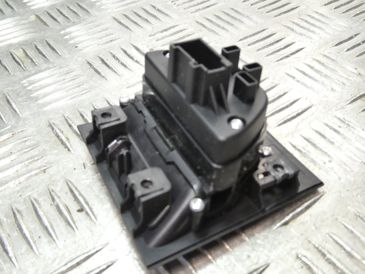 Porsche Macan 95B Feststellbremsschalter 95B927225A ORIGINAL gebraucht - Elektrischer – Produktansicht 4