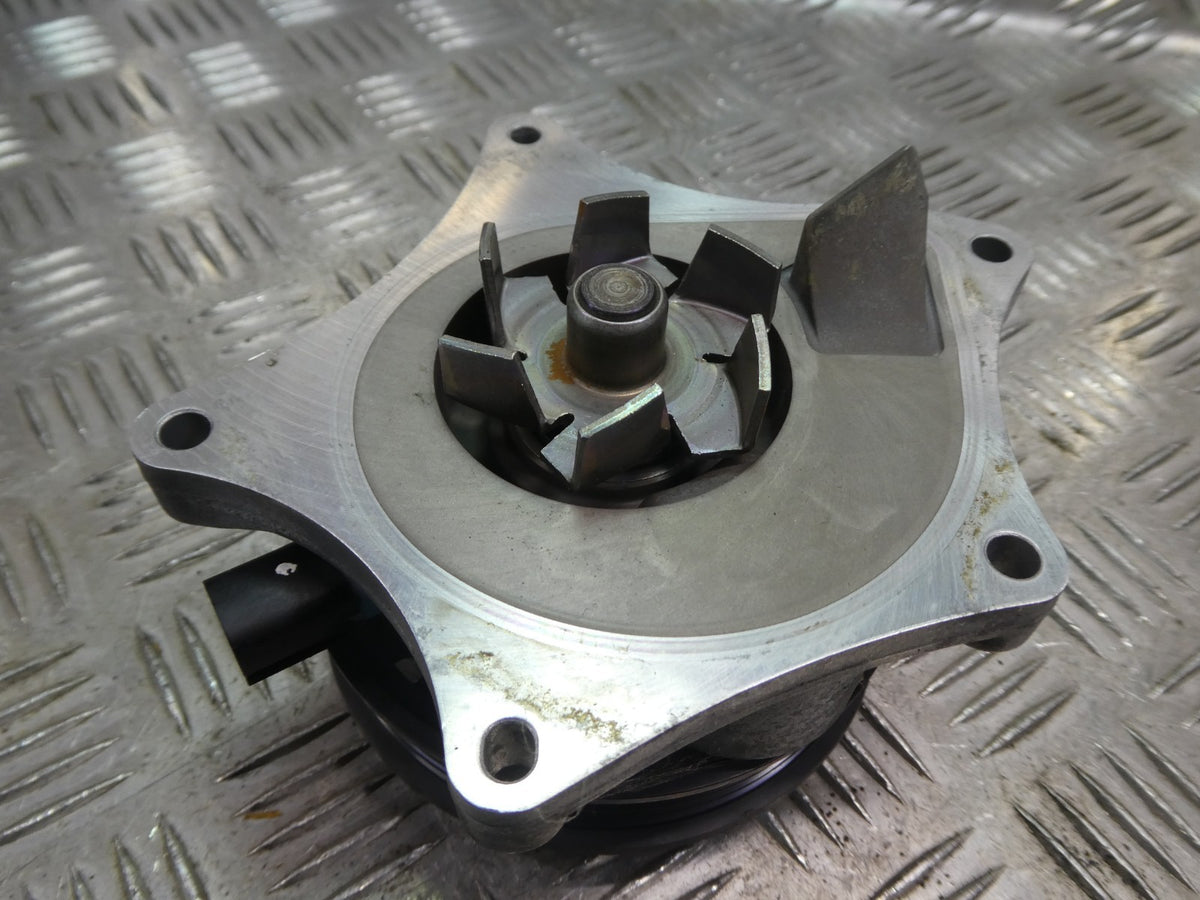 OPEL ASTRA K 1.0 TURBO 12V Original Wasserpumpe gebraucht - 12635767 – Produktansicht 3