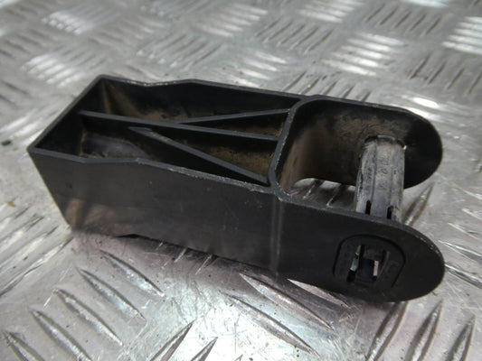 Porsche Cayenne 92A Kühlerhalter ORIGINAL gebraucht - 7P0121079B – Produktansicht 1