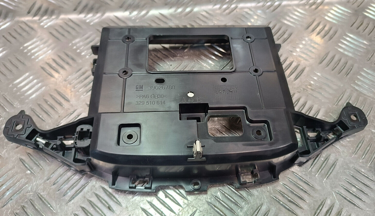 OPEL ASTRA K Kombi 1.0 Turbo Mittelkonsole Halter 329510614 ORIGINAL gebraucht - 39026780 – Produktansicht 1
