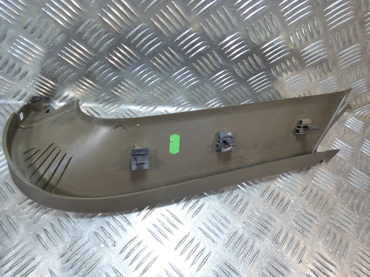 Porsche Cayenne S 92A Heckklappe Links Braun Umbra DE1 7P5867587 ORIGINAL gebraucht - Fensterrahmen – Produktansicht 2