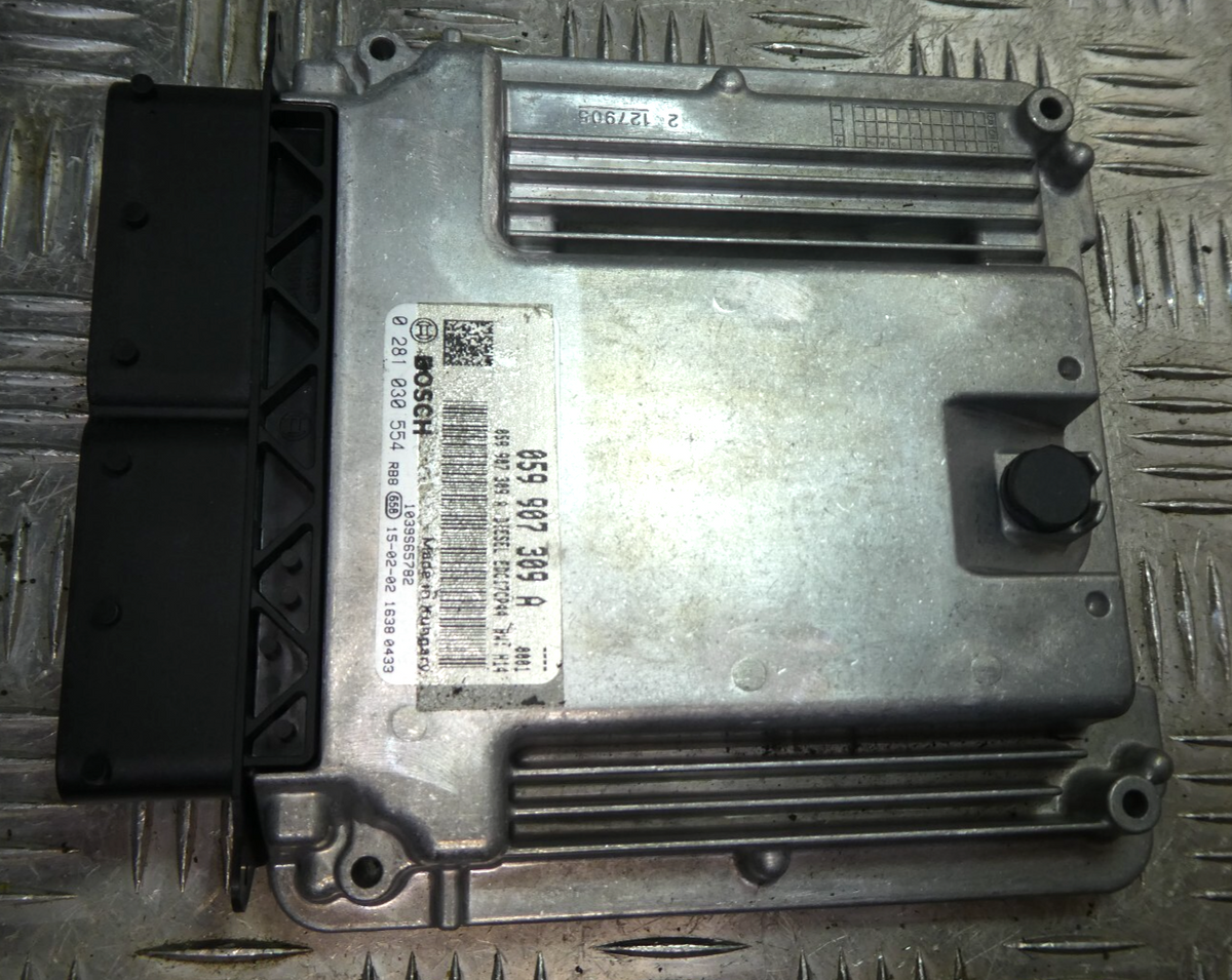Porsche Macan 95B Motor Steuergerät Motorsteuergerät ECU 0281030554 ORIGINAL gebraucht - 059907309A – Produktansicht 2