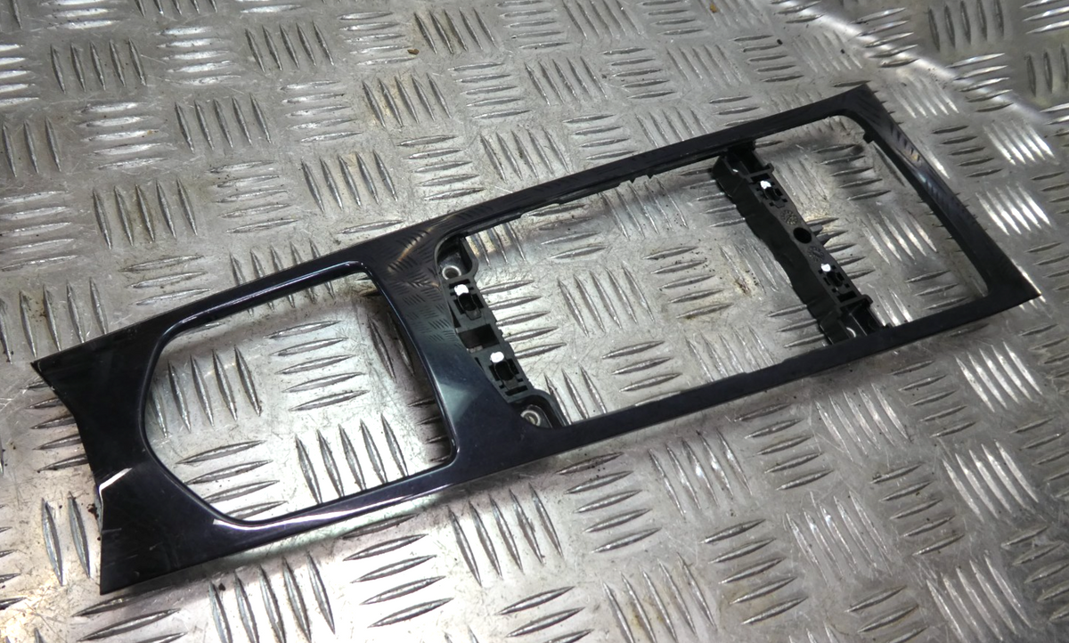 Porsche Panamera 970 Mittelkonsole Verkleidung Klavierlack ORIGINAL gebraucht - 97055337100 – Produktansicht 1