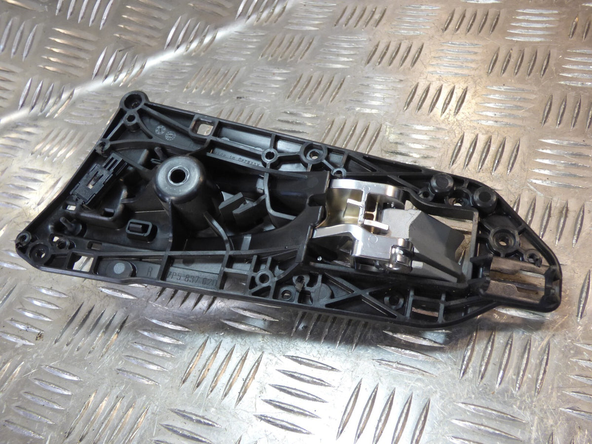 Porsche Cayenne 92A Orig. Türgriff Tür Öffner rechts innen 7P5837020 ORIGINAL gebraucht - Innengriff – Produktansicht 2