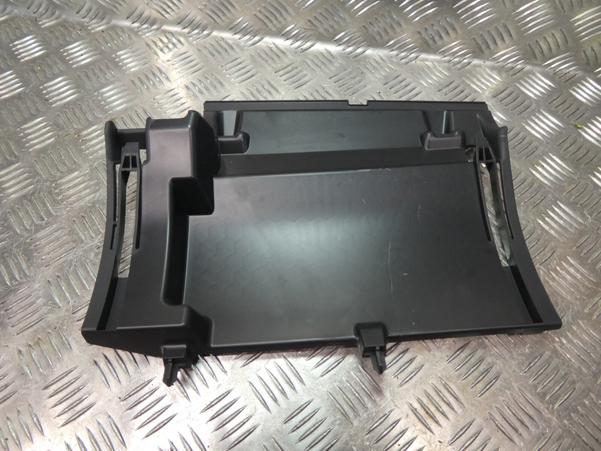 VW ID3 ID.3 Abdeckung Handschuhfach oben 10B857151C schwarz ORIGINAL gebraucht - Volkswagen – Produktansicht 1