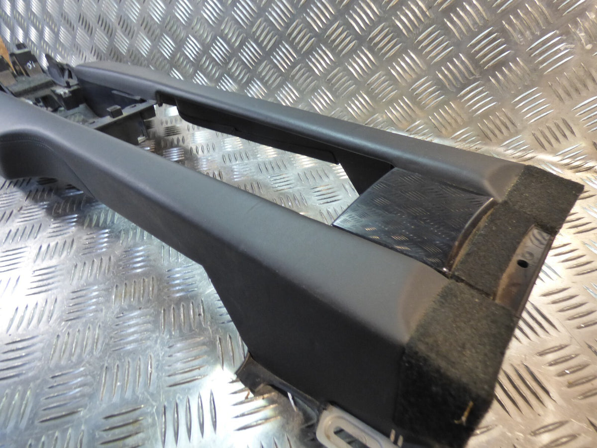 Porsche Panamera 970 Mittelkonsole hinten Schwarz Leder ORIGINAL gebraucht - 97053341100 – Produktansicht 2