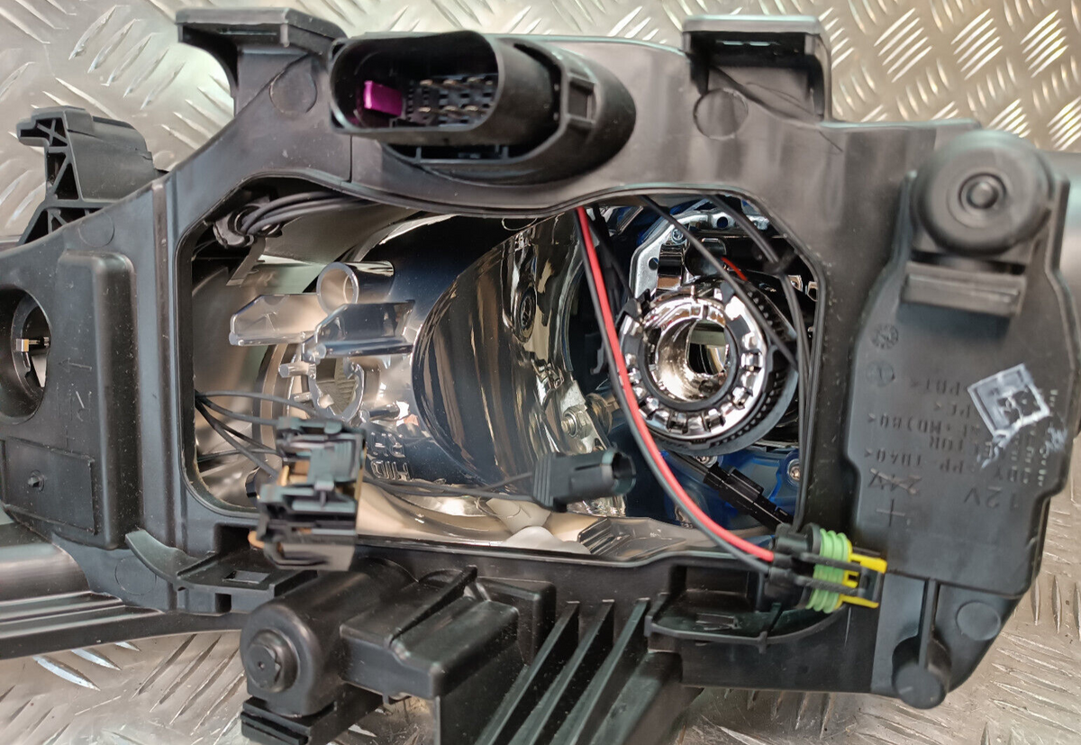 Ford Mondeo Scheinwerfer rechts Visteon 20-200-01067 ORIGINAL gebraucht - 2020001067 – Produktansicht 3