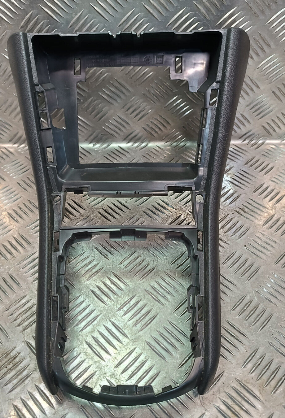 OPEL ASTRA K Kombi 1.0 Turbo Mittelkonsole Verkleidung 2554243 ORIGINAL gebraucht - 888403685 – Produktansicht 1